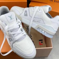 wholesale shoe liquidators